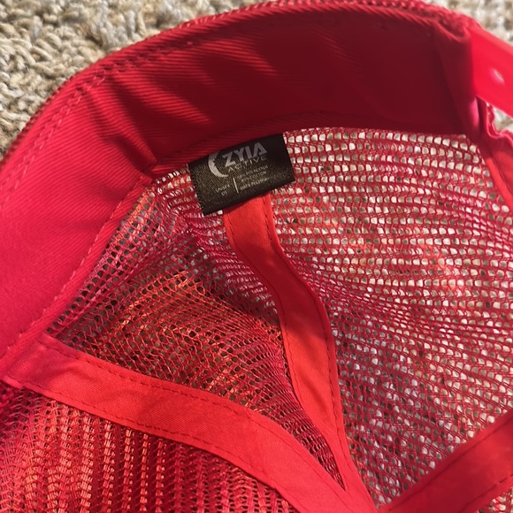 ZYIA hat - Picture 2 of 3